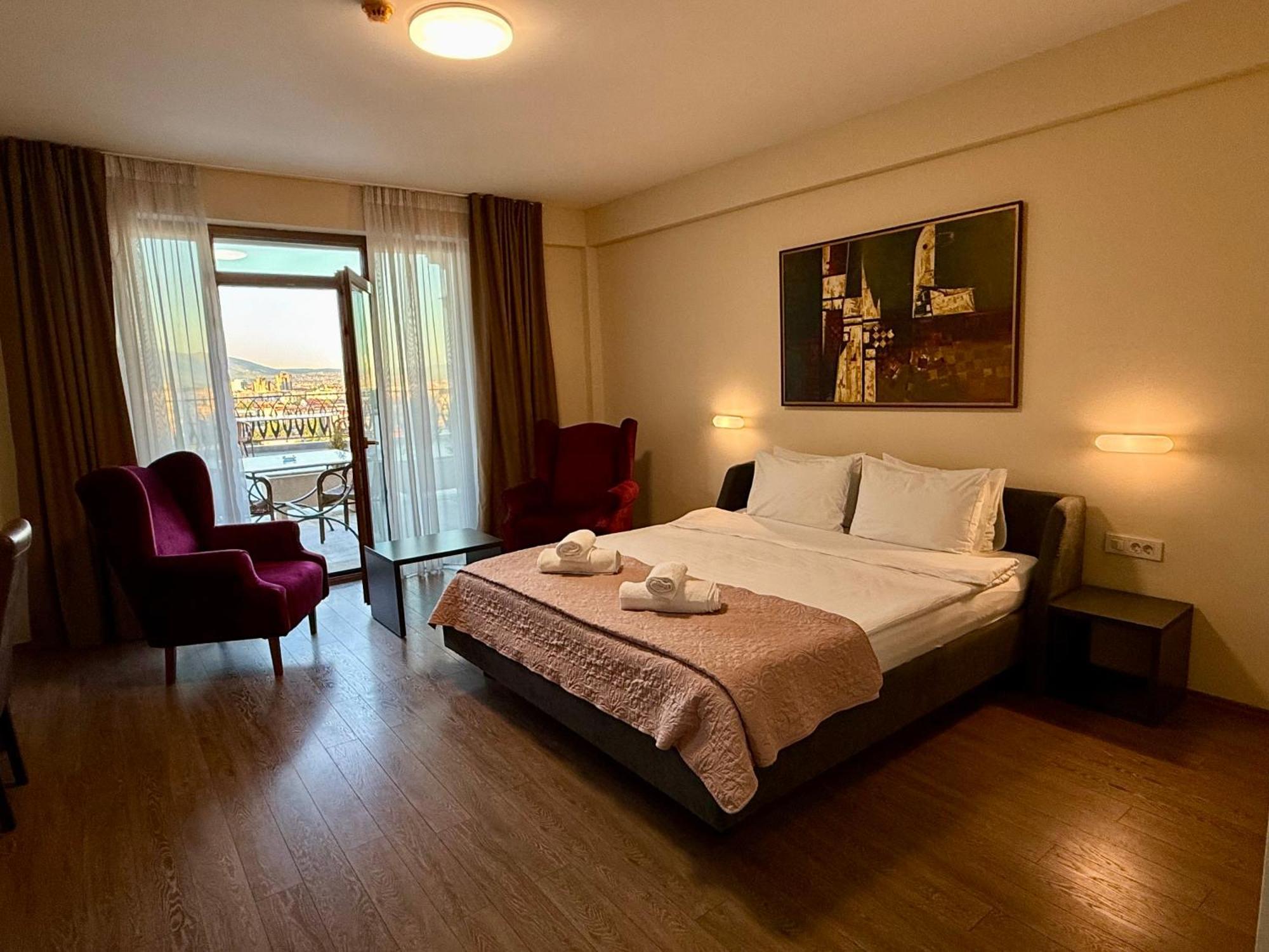 Villa Eleni Apartments Skopje Eksteriør bilde